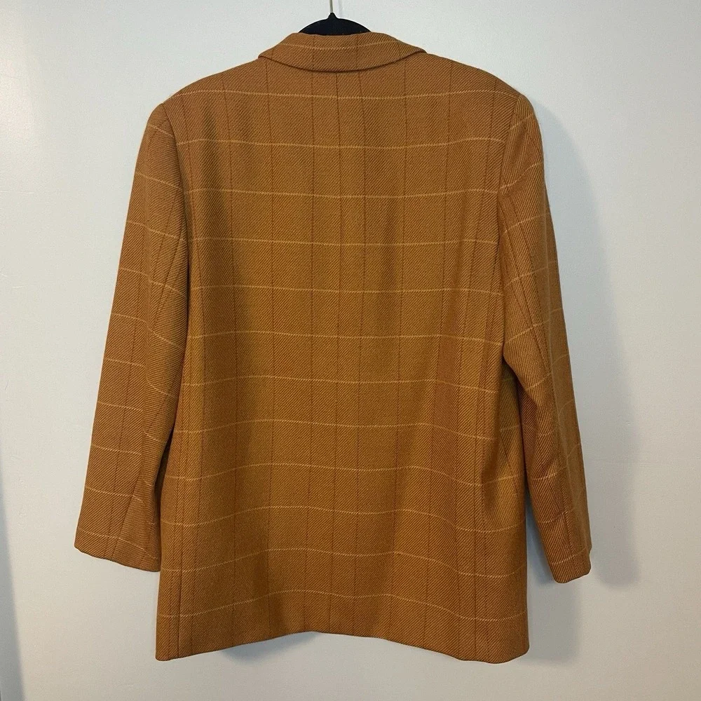 Vintage BURBERRYS of London Woman Size 12 Blazer‎ 90s Wool Leather Button Plaid
